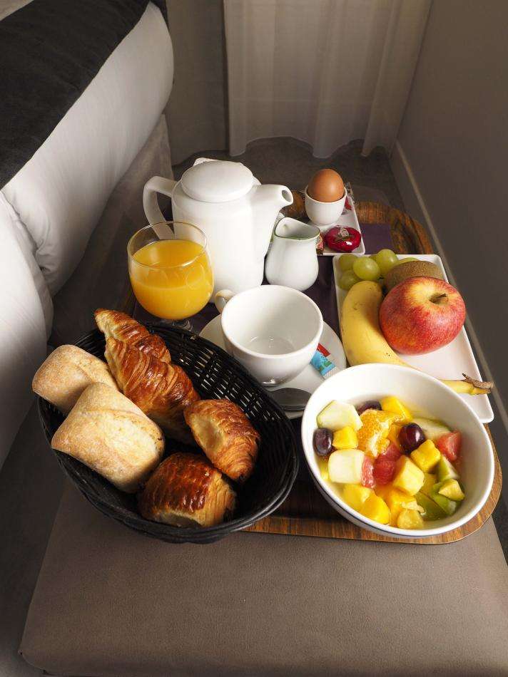 Petit déjeuner en chambre